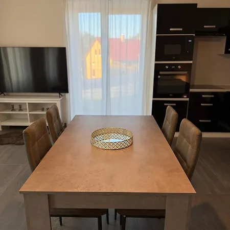 72m2 Private Garden Parking Free Apartmán