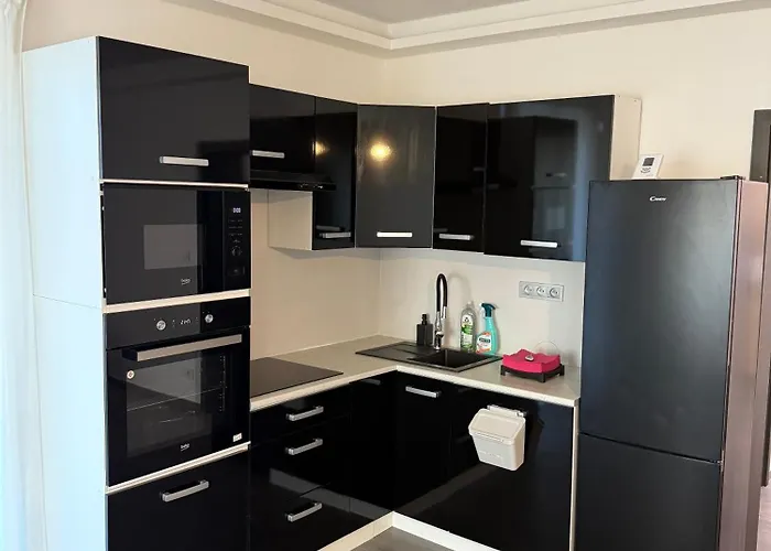 72m2 Private Garden Parking Free * Praga