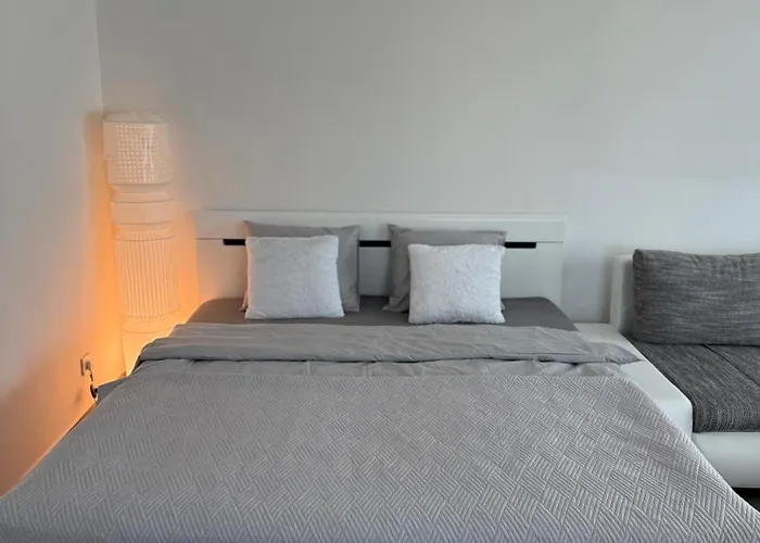 Apartamento 72m2 Private Garden Parking Free Praga