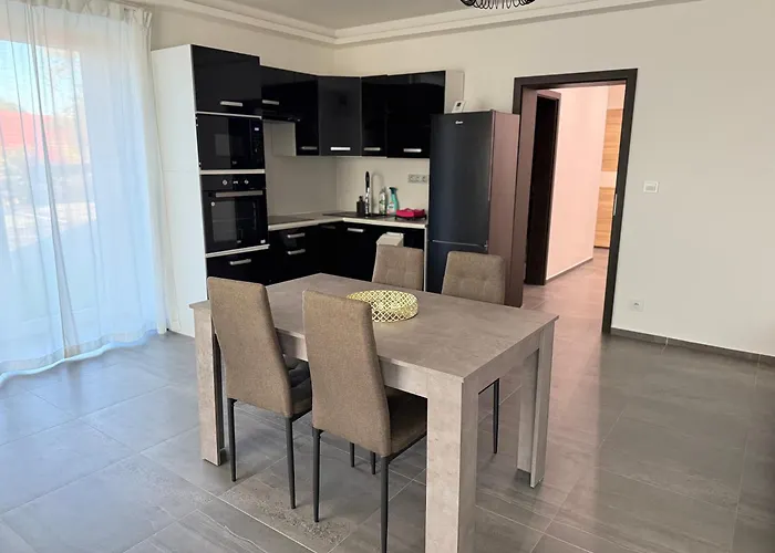 Apartamento 72m2 Private Garden Parking Free Praga